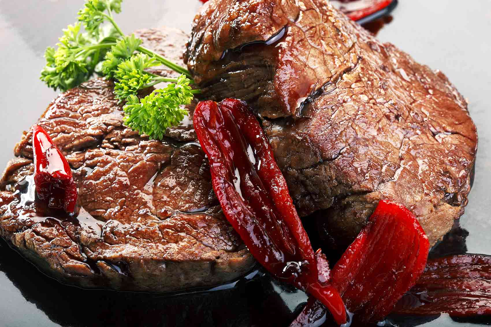 steak in red wine sauce